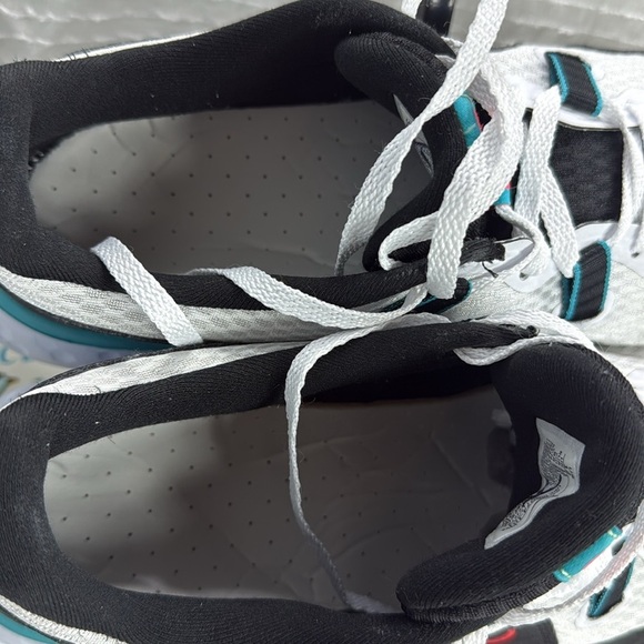 (C) Nike Renew Retaliation VW2
Men's Running Shoes CK5074
Men's Size 12 - Picture 9 of 16